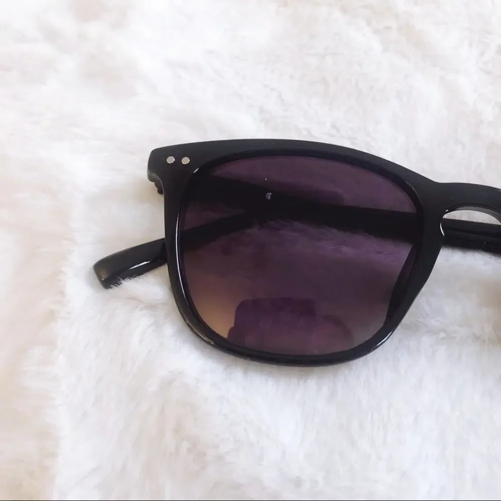 Luca Black Classic Aviators Oval Sunglasses